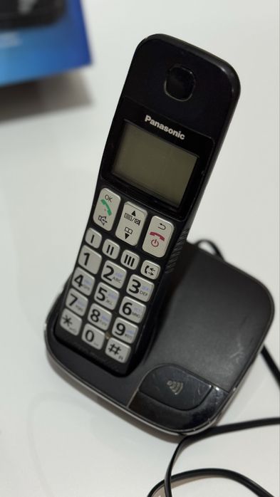 Panasonic KX-TGE110 simsiz domashniy telefon