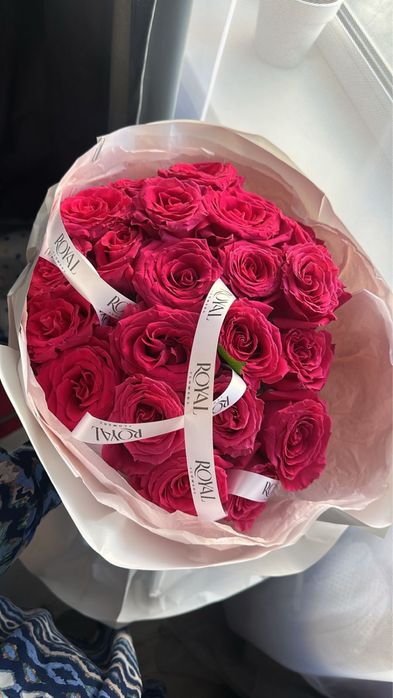 Букет сегодня дарили