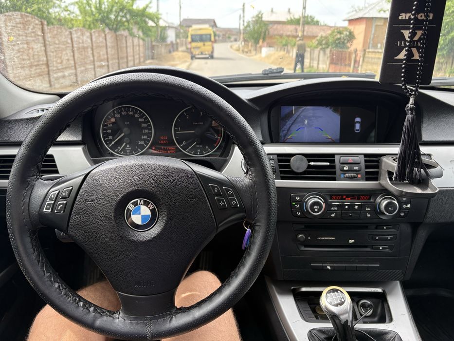 De vanzare e90 320d