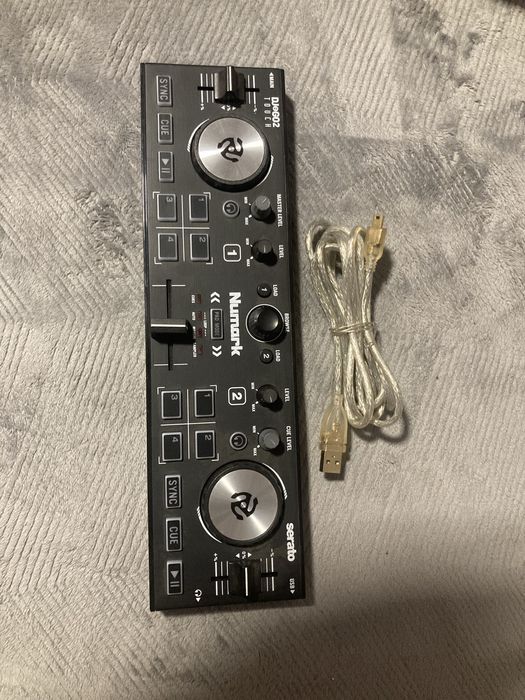 Controller DJ Numark – ca nou, folosit o singură dată