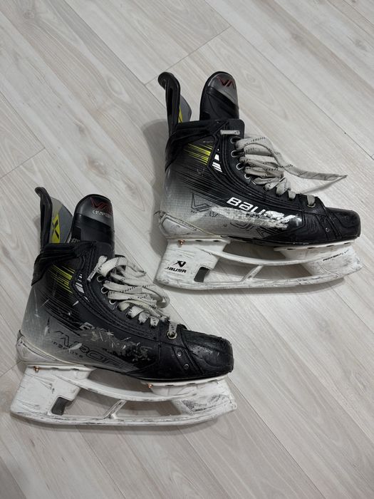 Хоккейные коньки Bauer Vapor HYPERLITE2
