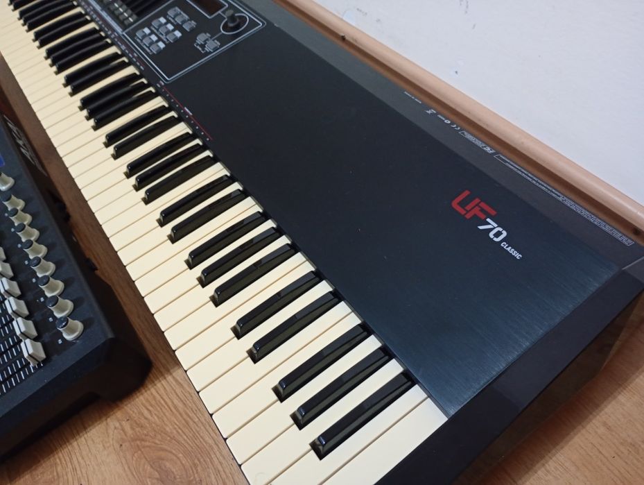 CME-UF70 Akai MPK49 Novation Nocturn49 midi controllere pian orga