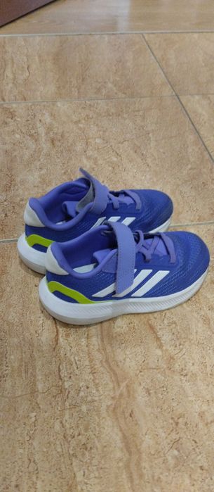 Маратонки Адидас 27 номер