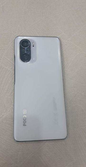 Продам POCO F3 128/6