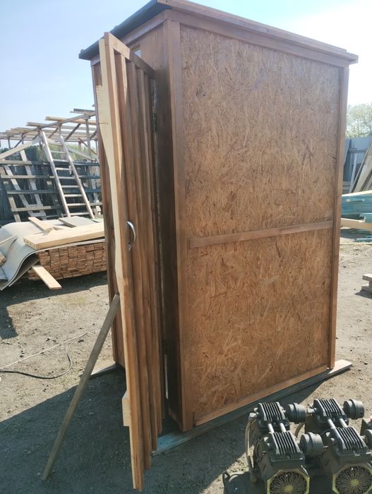 Туалет Уличный деревянный