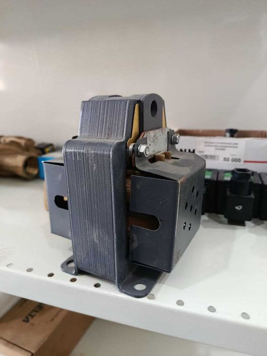 Электромагнит МИС 6100ЕУ 3   380в 50Гц