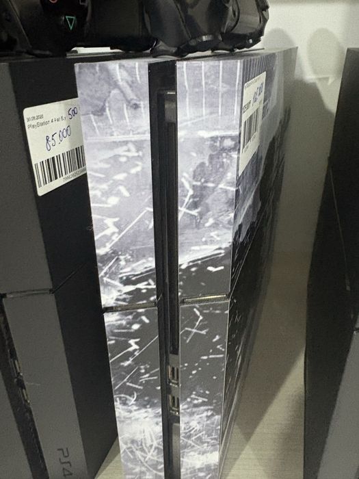 PlayStation 4 Fat прошитая 500 GB + 1 геймпад