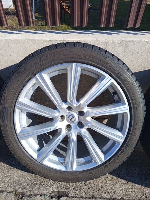 Jante volvo xc90 cu anvelope iarnă