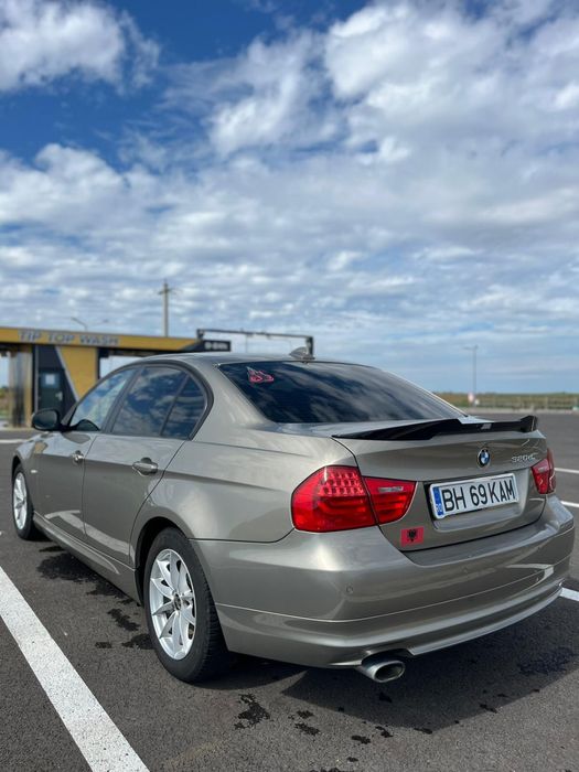 Bmw 320d. E90 facelift 2010