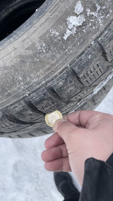 Продам резину на 17