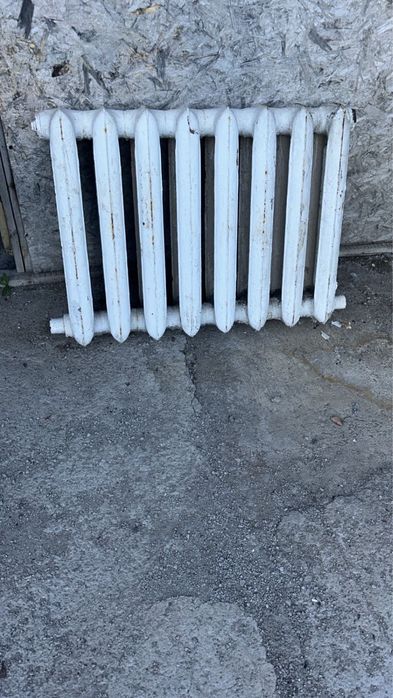 Продам чугунные батареи