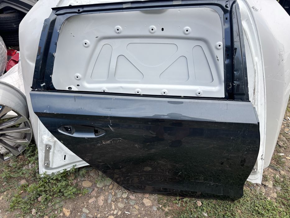 Врата Skoda Octavia