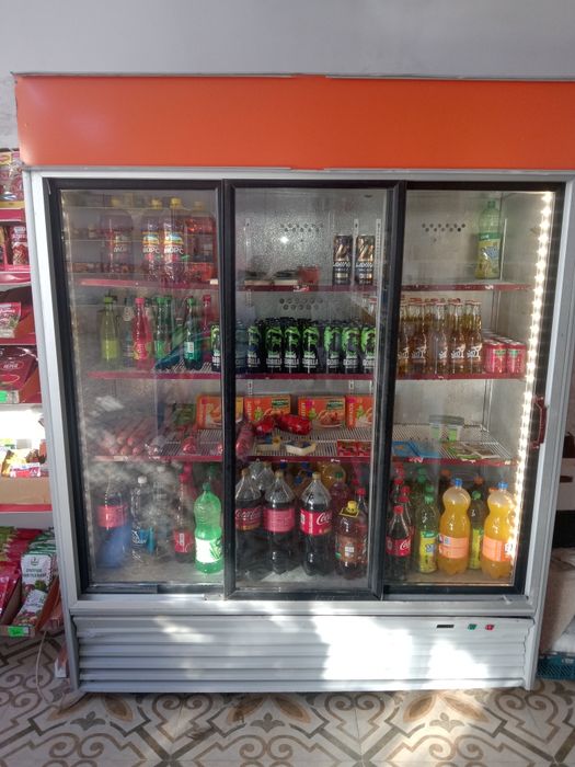 Үш есікті холодилник