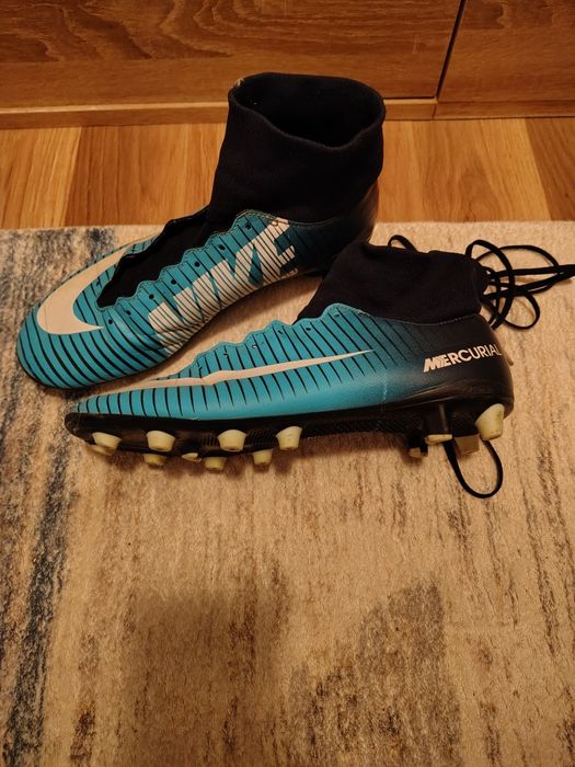 Crampoane  Nike  albastre