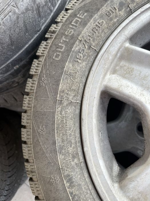 Покрышка с дисками р15