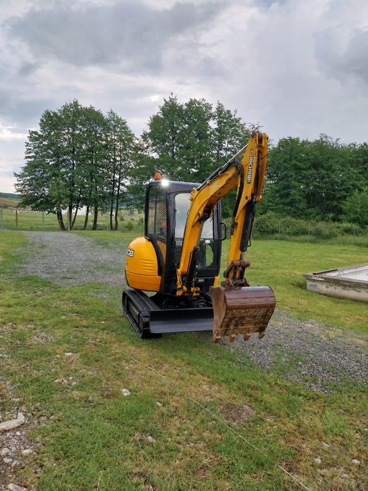Miniexcavator jcb 8026 Targu Jiu • OLX.ro