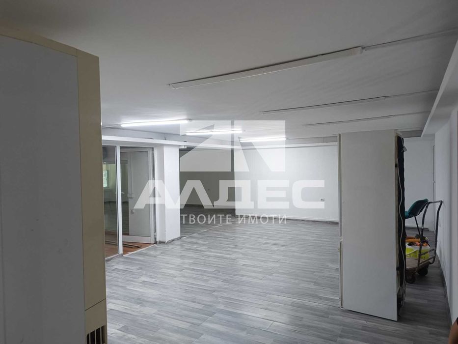 Дава се под наем Офис в София, Хладилника - 180 кв.м за 888 € - Снимка #7