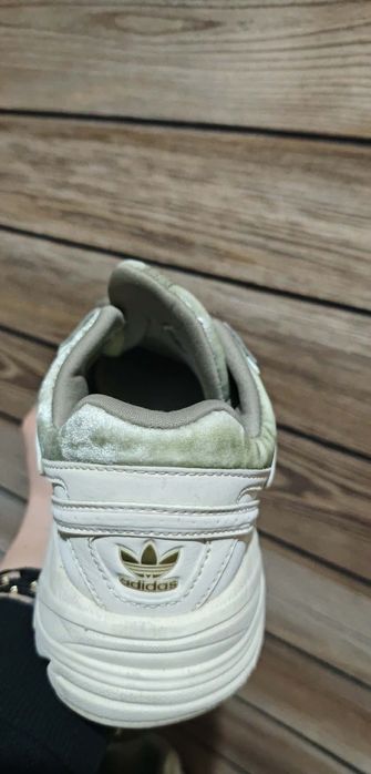 Adidas Astir W
38 2/3 номер
40€