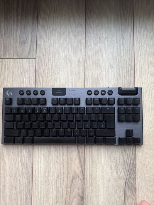 Logitech G915 TKL Lightspeed Keyboard