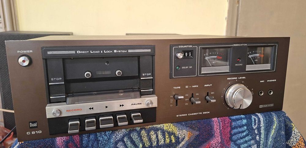 Касетен дек DUAL C810