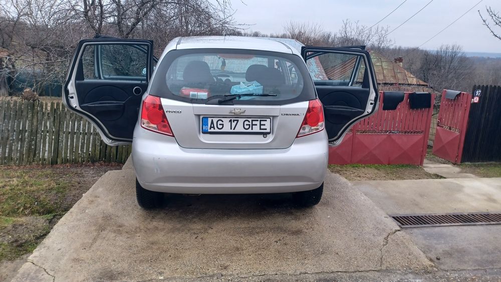 Vând Chevrolet Aveo 1.2