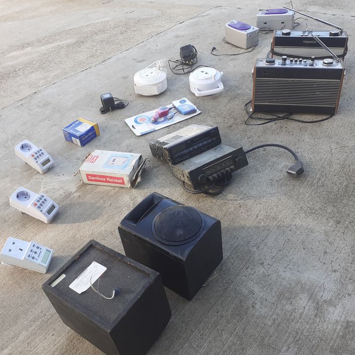 Casetofon de mașină la casete și mai multe.