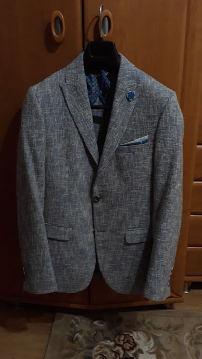 Vând Sacou Agiboss, mărime 48