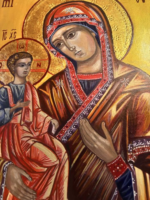 Икона на Света Богородица -Троеуручица