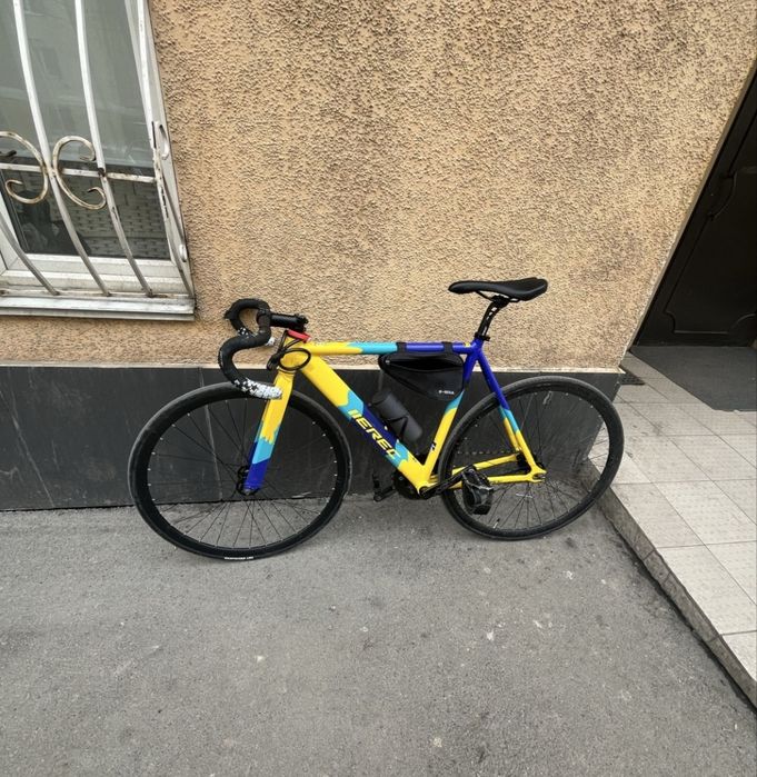 Велосипед фикс брэнда IIERIC