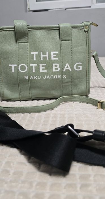 Нова.  Marc Jacobs The Leather Mini Tote Bag