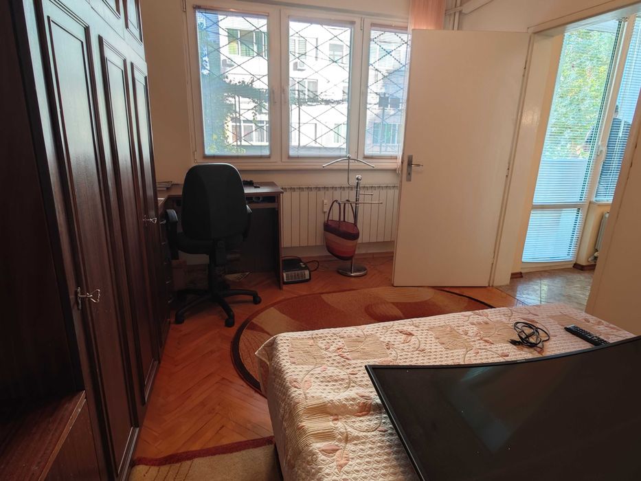 Продава се Тристаен апартамент в Плевен, Широк център - 102 кв.м за 1334 €/кв.м - Снимка #7