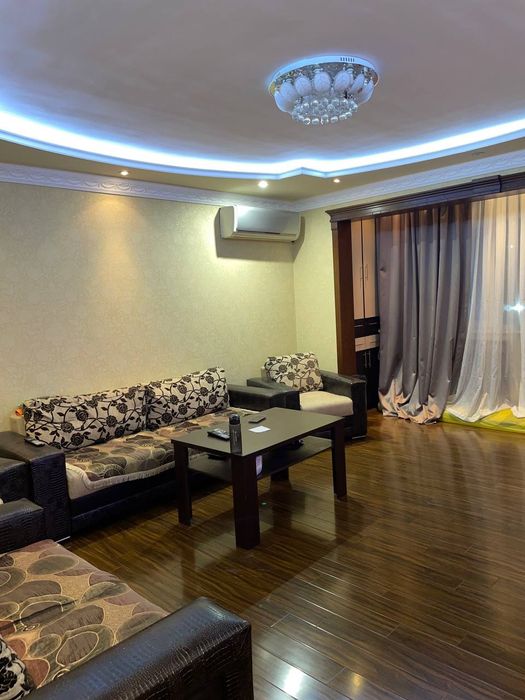 Продается 3х комнатная квартира метро Ойбек 3/3/9, общая площадь 74м2