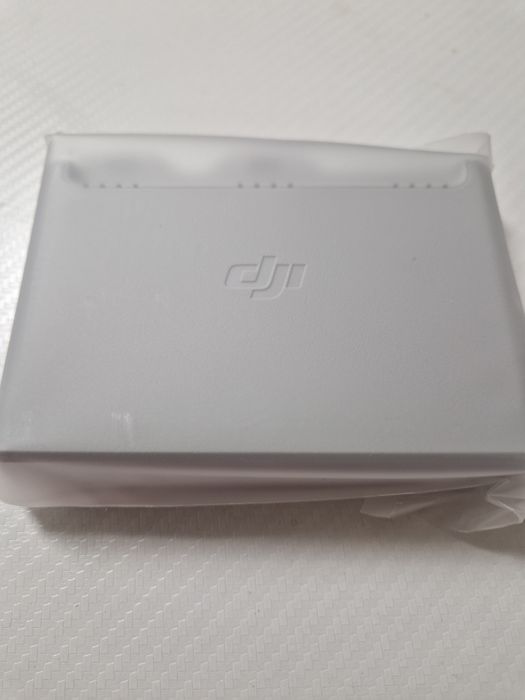 Dji neo.hub + 2 baterii .stare perfecta