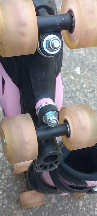 Ofertă!Trotinetă, Role,cască, cotiere, genunchere,