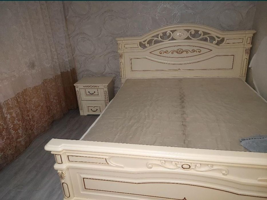 Спальный гарнитур