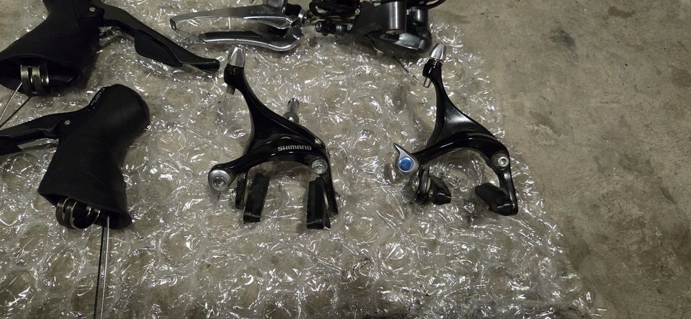 Групсет Shimano Claris R2000