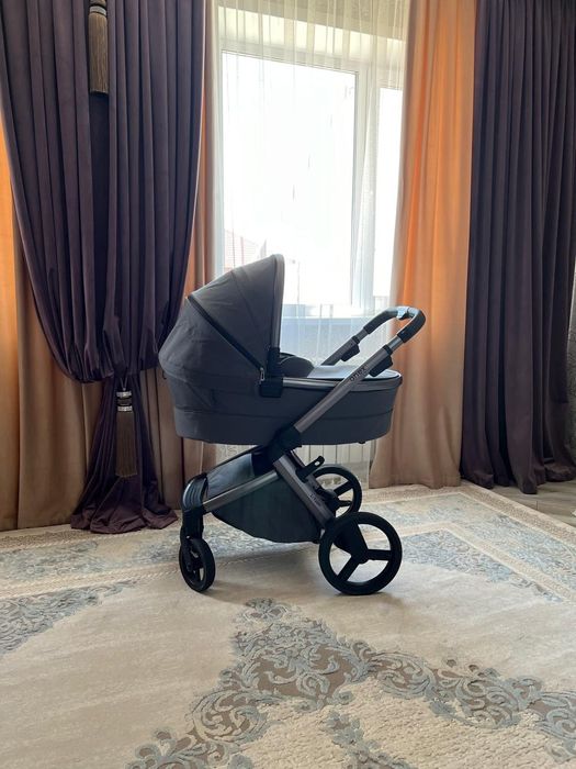 Продам коляску. В отличном состоянии.