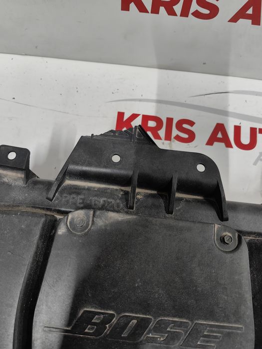 Комплект усилвател и субуфер BOSE за Mazda 3/ Мазда 3 2009г