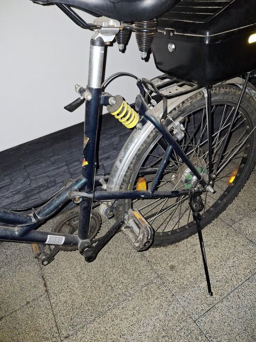 Super bicicleta cu trei roti