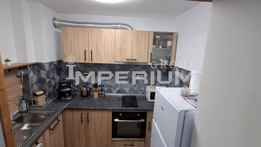 Дава се под наем Тристаен апартамент в Варна, Център - 80 кв.м за 969 € - Снимка #4