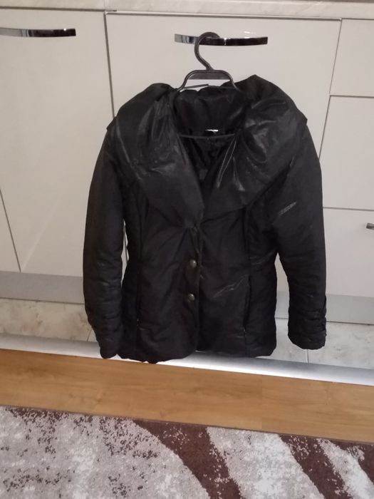 Дамско яке черно