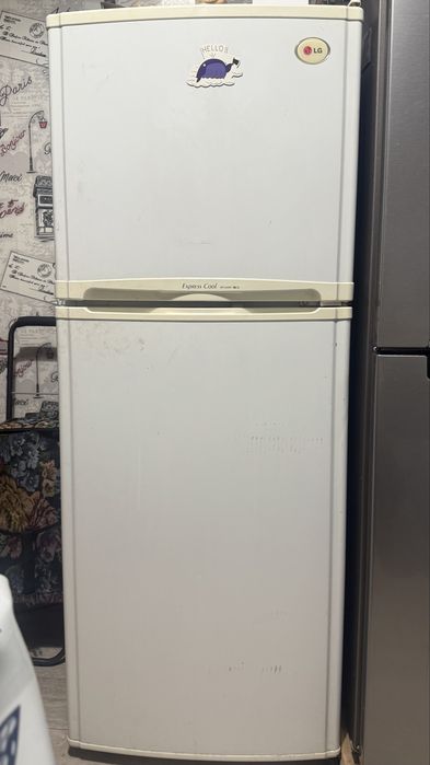 Продается холодильник