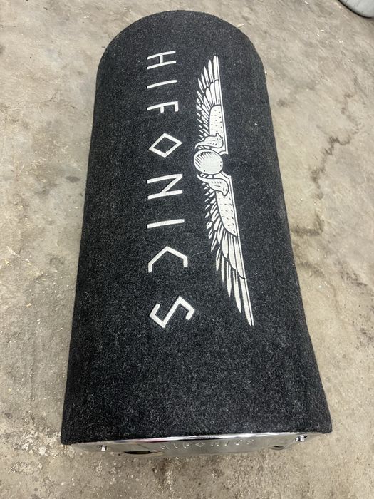 Субуфер за кола hifoniks