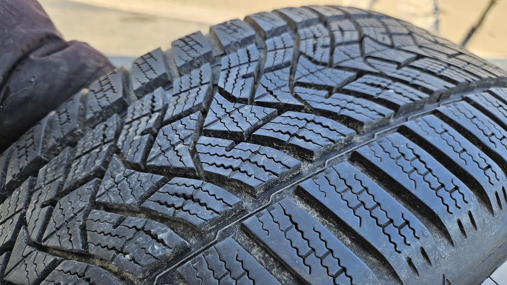 4бр гуми 195 55 15 дънлоп