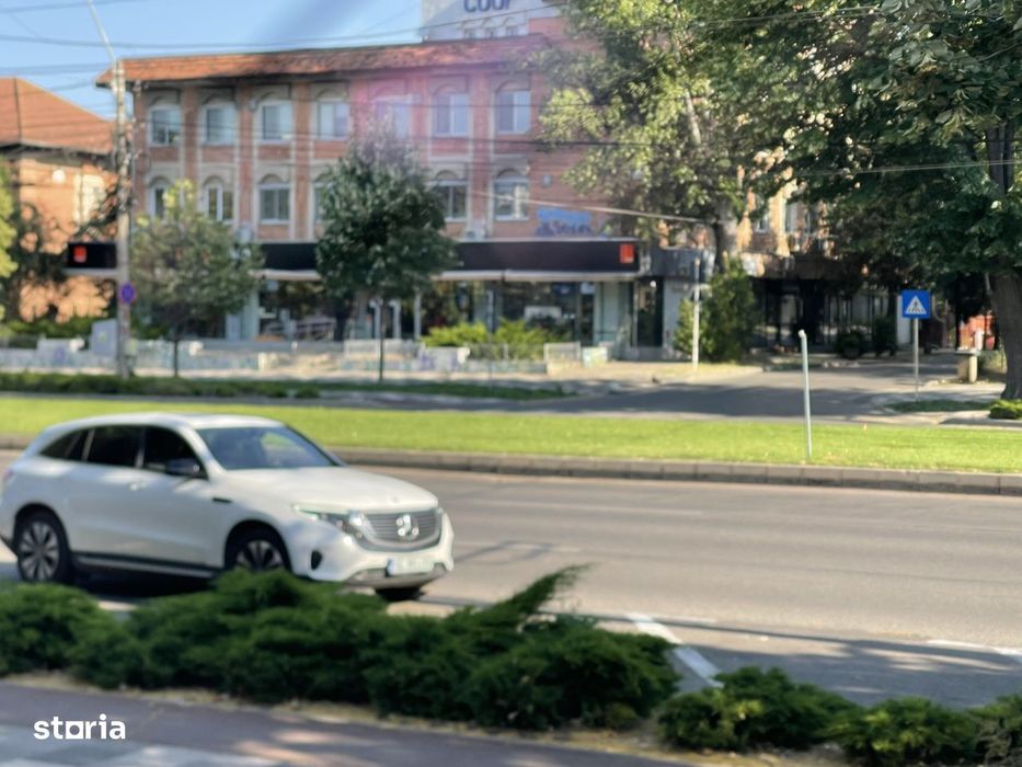 Proprietar, Vand spatiu comercial 30mp+terasa30mp, Bd.Brailei 165