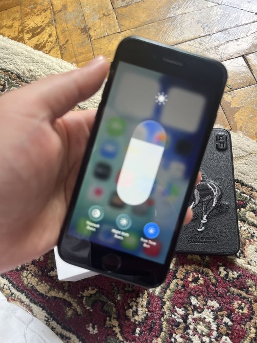 iPhone SE 64gb 75% Без минусов
