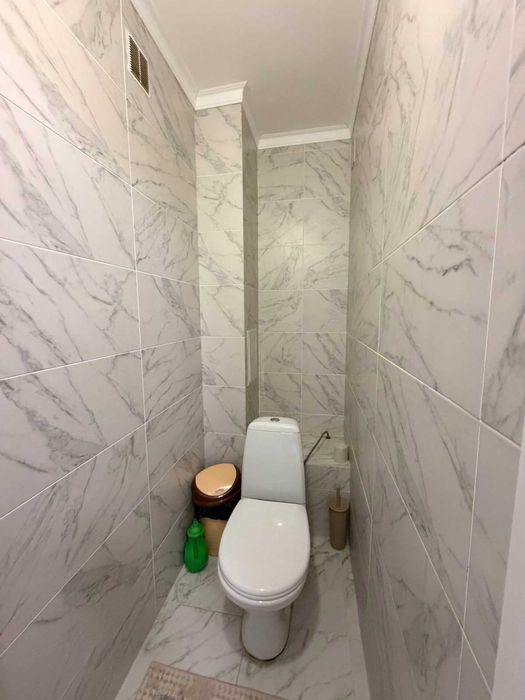 продается 2 ком квартира район Кунаева