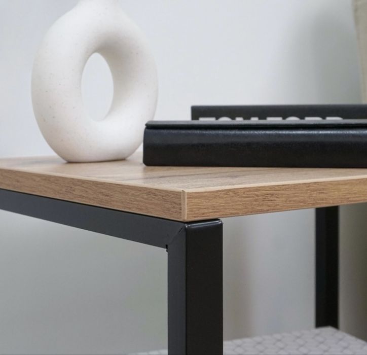 Журнальный столик