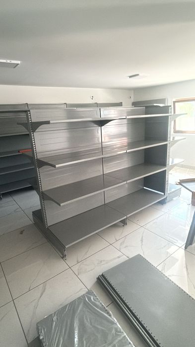 Rafturi Metalice Showroom Constanta