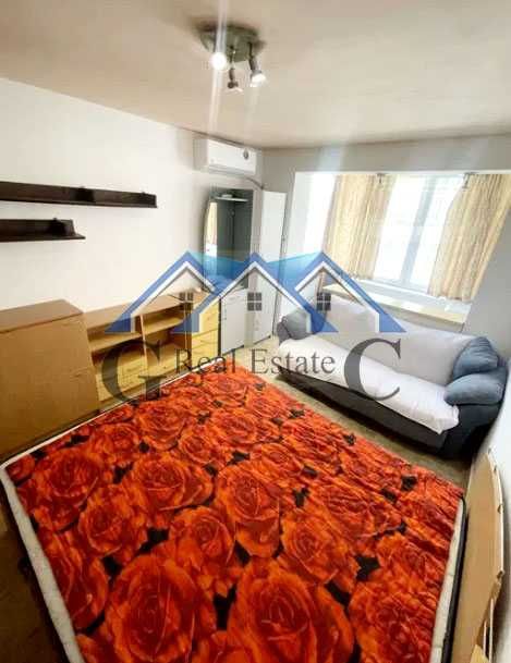 Дава се под наем Едностаен апартамент в Варна, Център - 30 кв.м за 280.5 € - Снимка #2